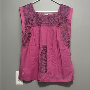 NWT J.Marie Pink Embroidered Women's Top